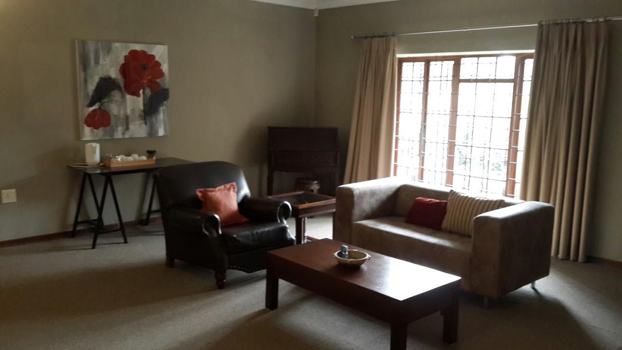 Phezulu Safari Park Villa Botha's Hill Buitenkant foto